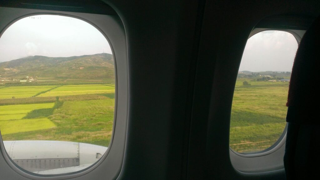 飛行機の中から見える北朝鮮の風景